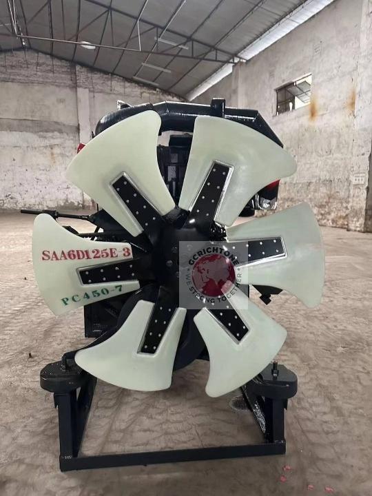 Двигатель Komatsu SAA6D125E-3